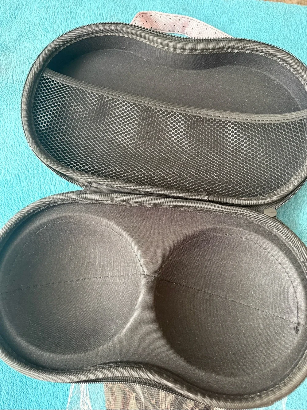 Bra Carrying Case and Corset Belt cd case